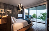 What is Going On ทะเลชลบุรี What is Going On ทะเลชลบุรี