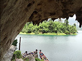 A Long Lake Discovery: ไกลสุดขอบเขื่อน... ในวันเดียว A Long Lake Discovery: ไกลสุดขอบเขื่อน... ในวันเดียว